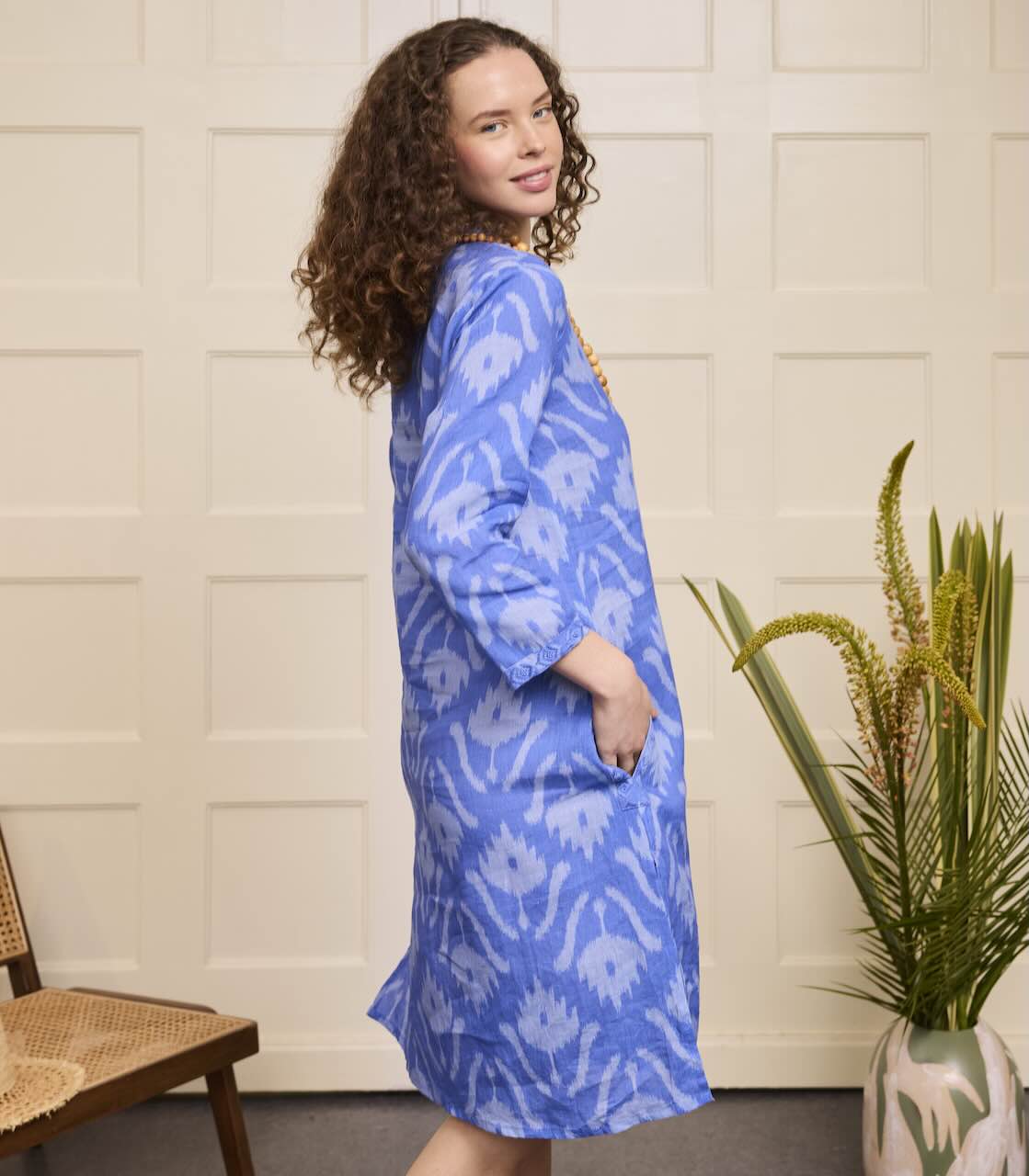 Sapphire Kaftan iKat blau 4 - Nimo with Love: Kürzerer Schnitt, iKat blau, Taschen